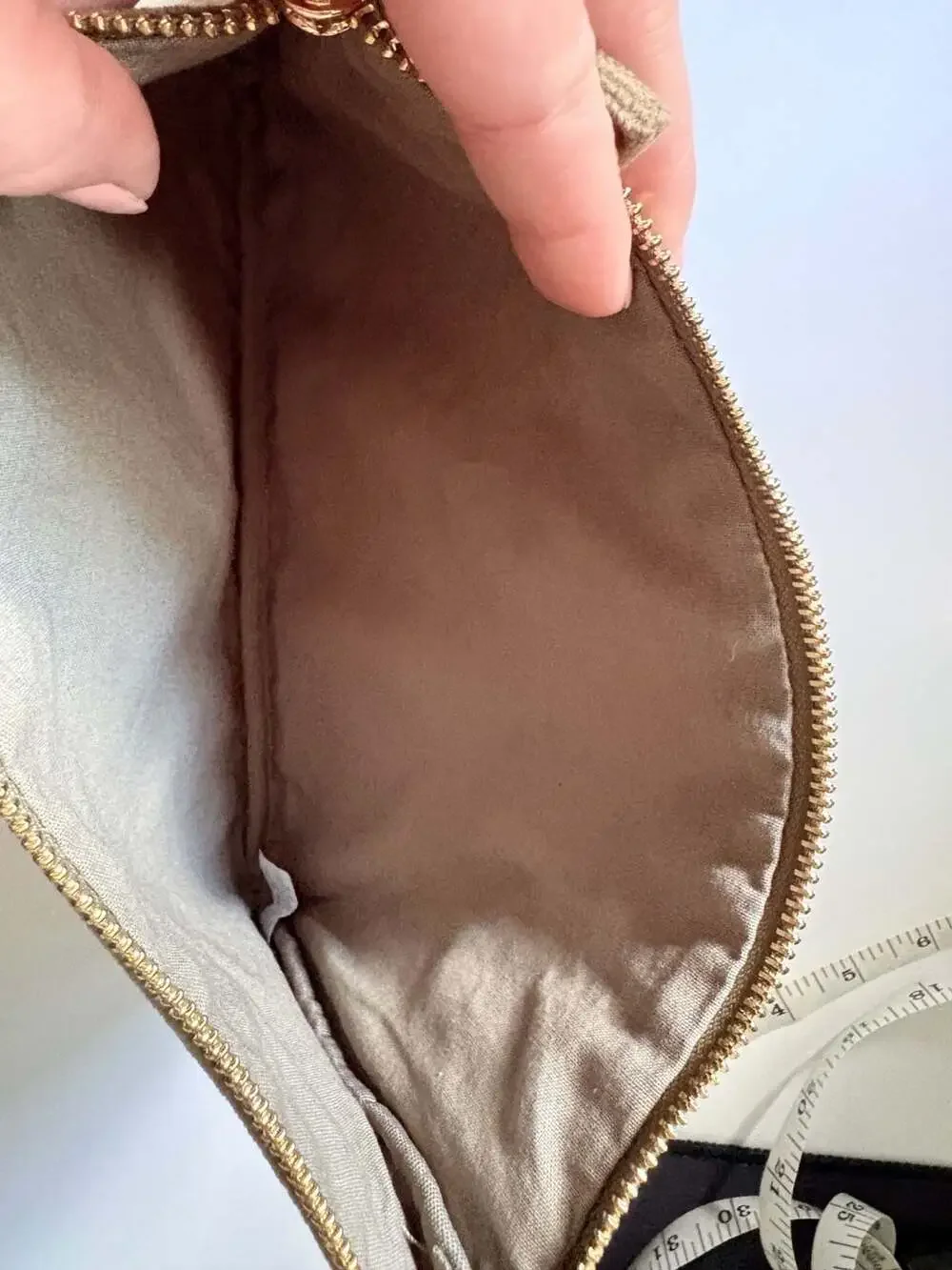 Sézane velvet zippered